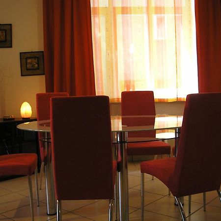 Apartment Riverside - River View Bratislava Rum bild